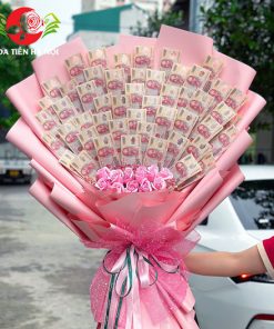 Bó hoa tiền 200k màu hồng phấn